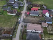 Constructie de caramida cu 3 camere de vânzare in centru... 