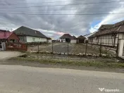 Constructie de caramida cu 3 camere de vânzare in centru... 