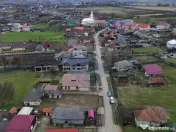 Constructie de caramida cu 3 camere de vânzare in centru... 