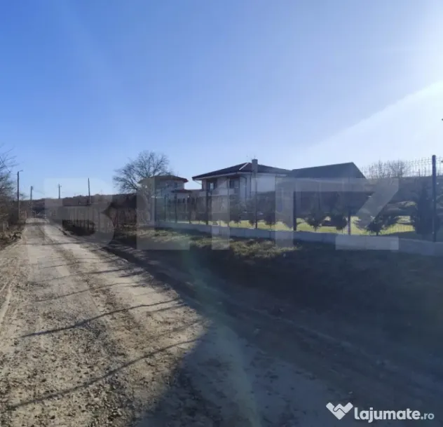 Teren 852 mp, cu vedere spre lac, Sorogari