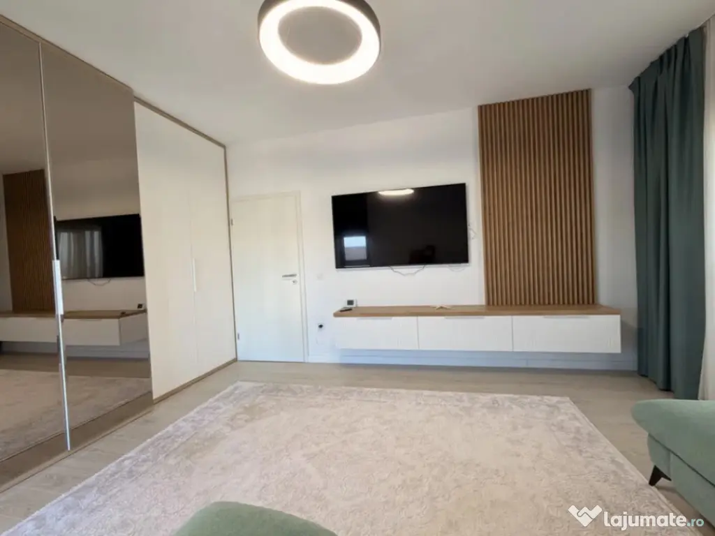 Apartament 2 camere, decomandat - zona Sanpetru