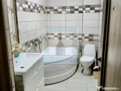 Apartament 3 camere - zona Tractorul 