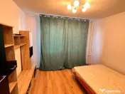 Cameră de cămin cu baie proprie,etaj 2,renovată complet 