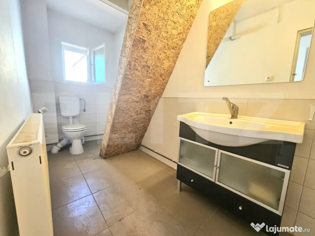 Casa 6 camere, 160 mp, zona Girocului