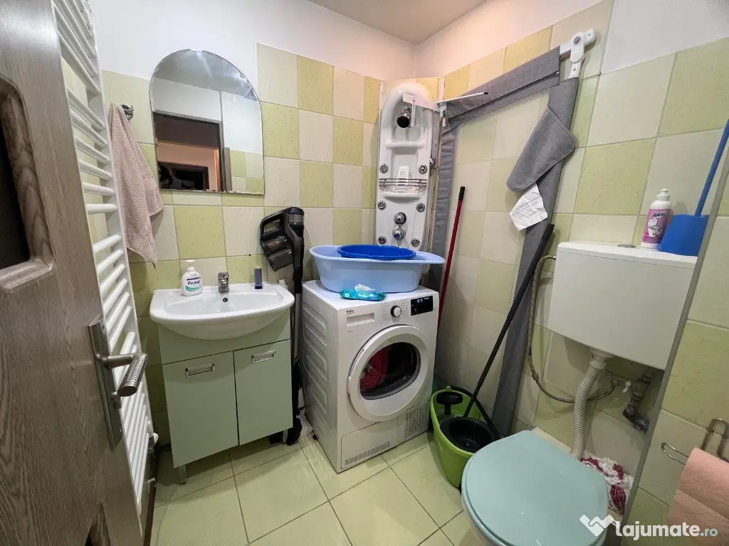 Apartament 4 camere,et 3, zona Liceul Auto - Deva