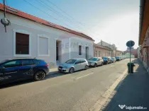 Apartament cu 4 camere de vânzare, ultracentral