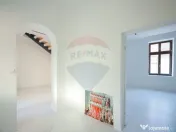 Apartament cu 4 camere de vânzare, ultracentral 