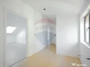 Apartament cu 4 camere de vânzare, ultracentral 