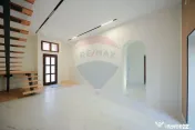 Apartament cu 4 camere de vânzare, ultracentral 