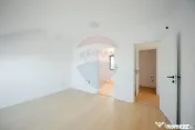 Apartament cu 4 camere de vânzare, ultracentral 
