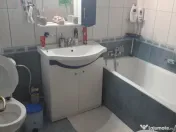 Apartament cu 3 Camere Decomandate pe Zamca 