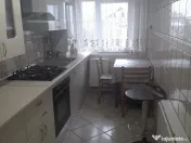 Apartament cu 3 Camere Decomandate pe Zamca 