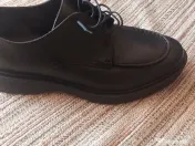 Pantofi noi din piele 