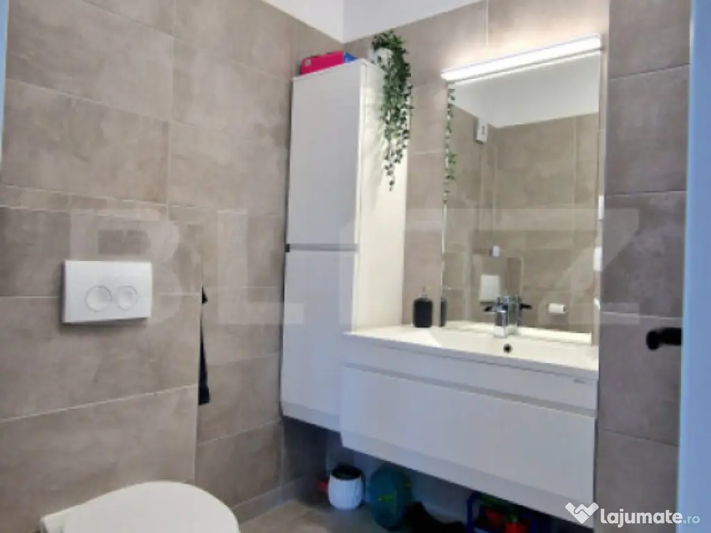 Penthouse cu 4 camere, 95 mp, 2 parcari subterane, panorama,