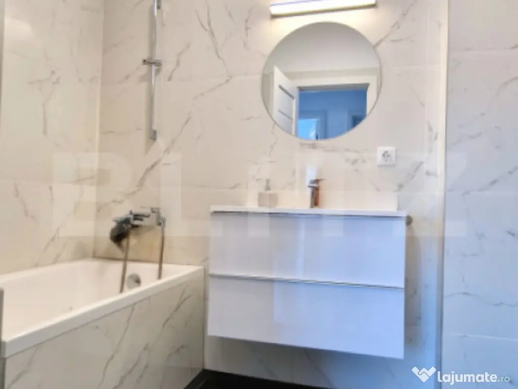 Penthouse cu 4 camere, 95 mp, 2 parcari subterane, panorama,