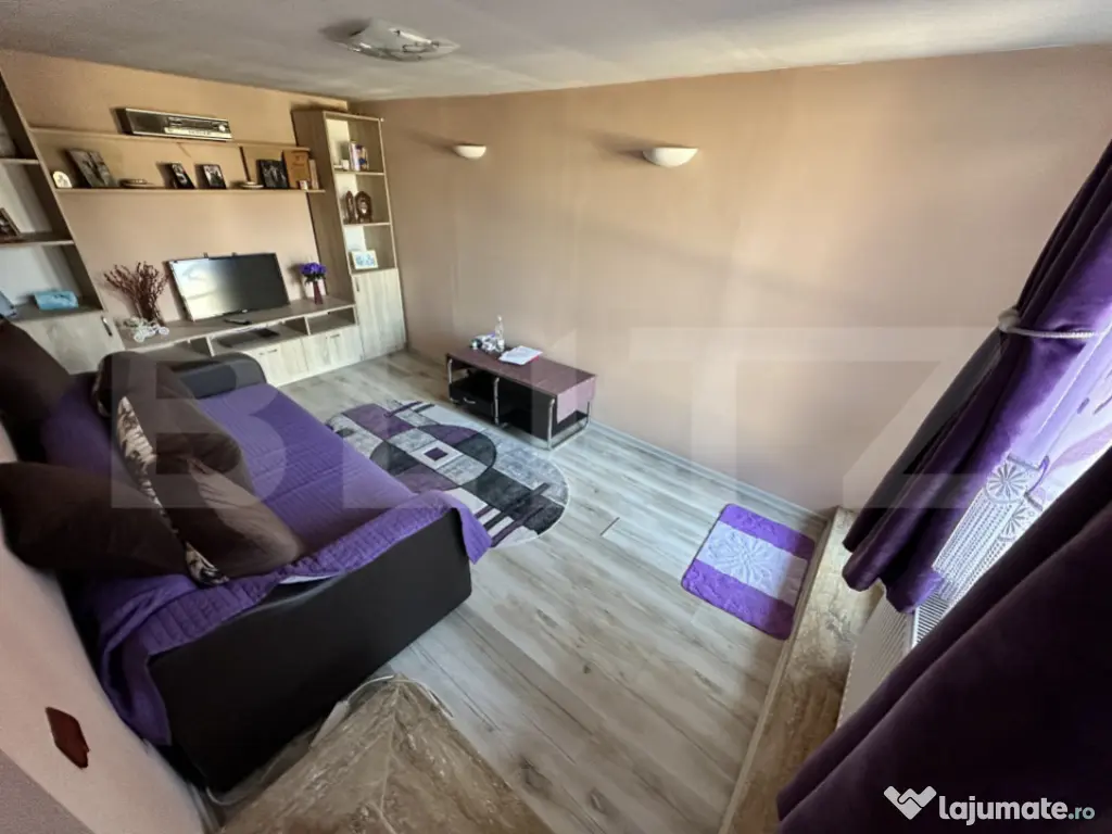 Casă spațioasă într-o zonă liniștită – curte amenaj