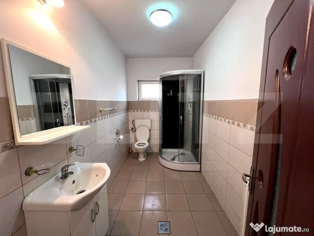 Casă de inchiriat 345mp utili, teren 1.342mp cu potential c