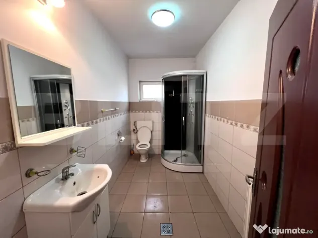 Casă de inchiriat 345mp utili, teren 1.342mp cu potential c