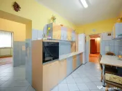 Casă cu 7 camere de vânzare în zona Ultracentrală 