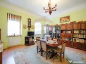 Casă cu 7 camere de vânzare în zona Ultracentrală 