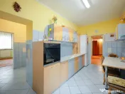 Casă cu 7 camere de vânzare în zona Ultracentrală 