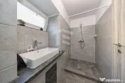 Centrul Istoric Brasov | Garsoniera de vanzare | Ideala i... 