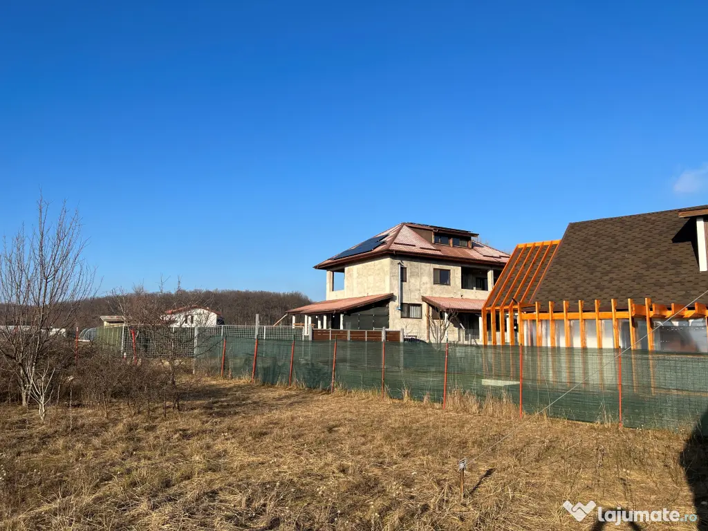 Particular Snagov sat teren 1200mp