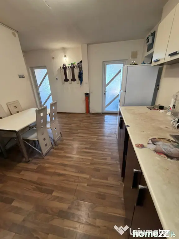 Apartament 3 camere, 66 mp, zona Teatru Colibri