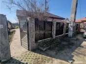 Casa-vila si teren in Nanov 