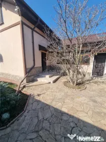 Casa-vila si teren in Nanov