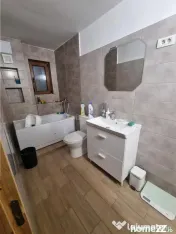 Casa-vila si teren in Nanov