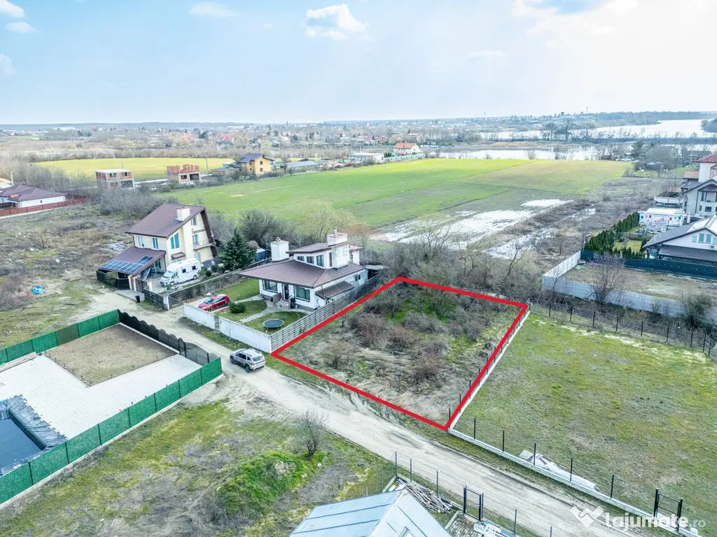 Teren intravilan 500mp Crevedia / Samurcasi