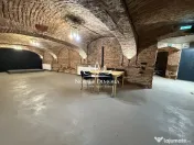 SAD - Spatiu comercial central de 160mp in Arad - ideal: ... 