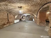 SAD - Spatiu comercial central de 160mp in Arad - ideal: ... 