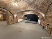 SAD - Spatiu comercial central de 160mp in Arad - ideal: ... 