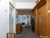 Apartament 4 camere, et. 1, str. 9 Mai, Bacău 