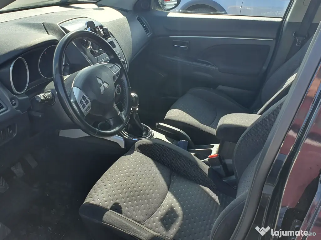 Vând Mitsubishi ASX 1,8d 150cp