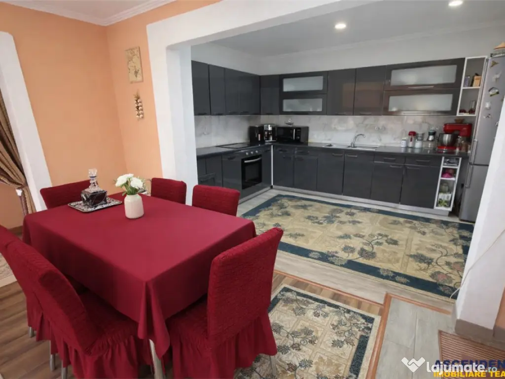 Casa 3 camere garsoniera separata, curte, gradina, anexe, C