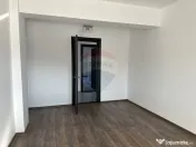 Spațiu comercial de 810 mp de închiriat 