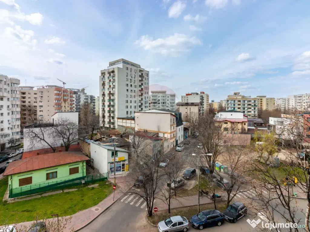 Apartament cu 3 camere de vânzare în zona Vitan Mall / ...