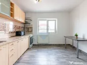 Apartament cu 3 camere de vânzare în zona Vitan Mall / ... 