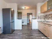 Apartament cu 3 camere de vânzare în zona Vitan Mall / ... 