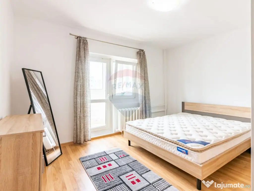 Apartament cu 3 camere de vânzare în zona Vitan Mall / ...