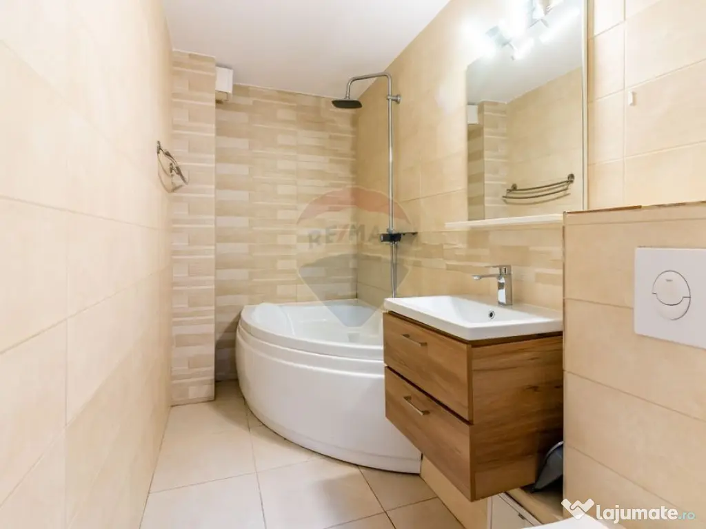 Apartament cu 3 camere de vânzare în zona Vitan Mall / ...