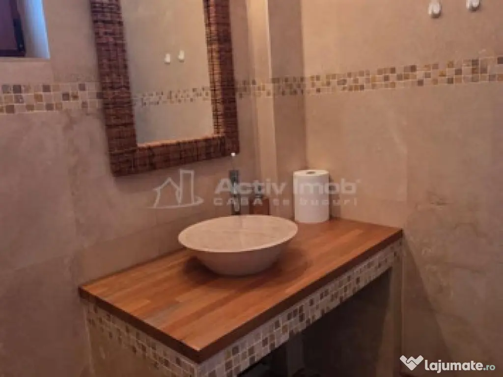 Vila 5 camere, 150 mp, Piata Alba Iulia- Decebal