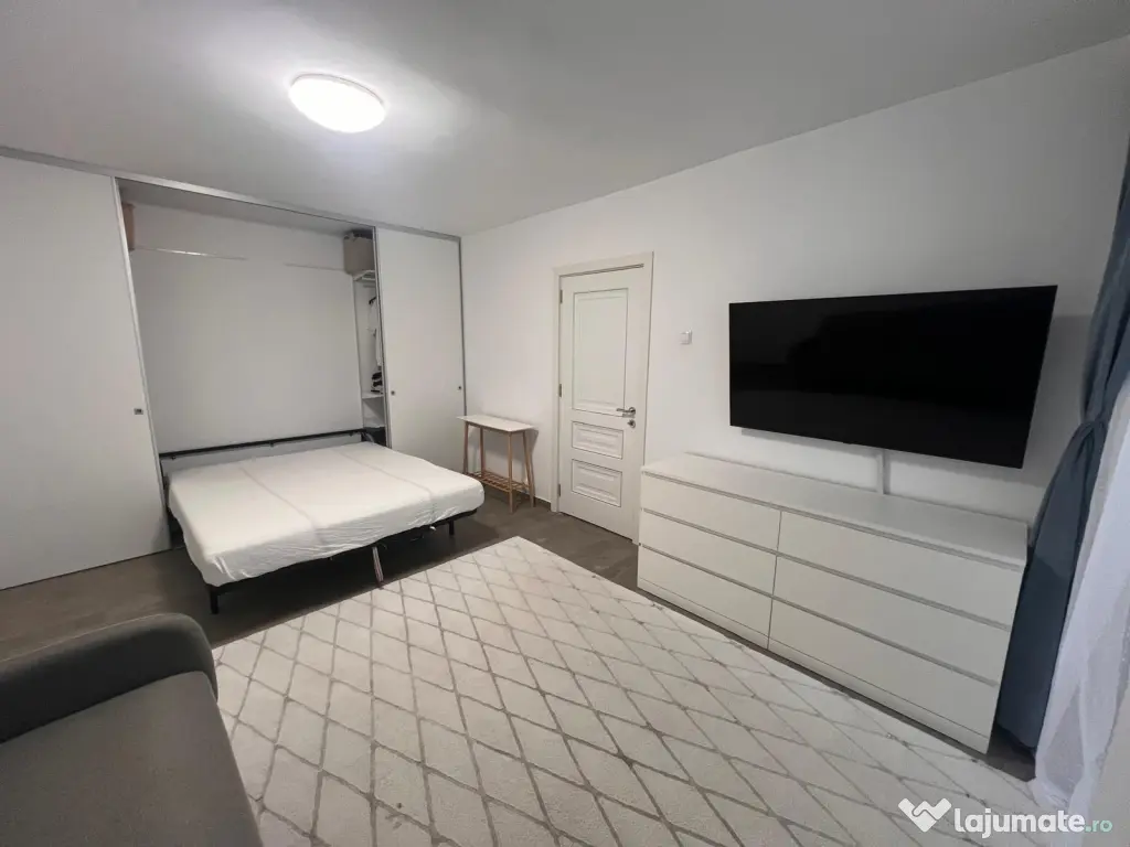 De vanzare apartament 2 camere zona Buhusi