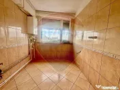 Apartament 3 camere | Etaj 8/9 | Zona Nord – Strada Cam...
