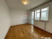Apartament 3 camere | Etaj 8/9 | Zona Nord – Strada Cam...