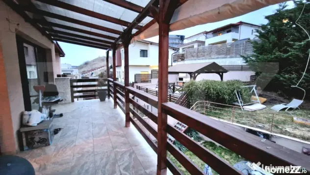 Duplex 140 mp utili, teren 320 mp, zona Vivo