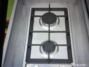 Mini-Rulotă Off-Grid Tip „A-Frame” – Pliabilă și Dotată Complet 